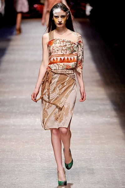 Look 40